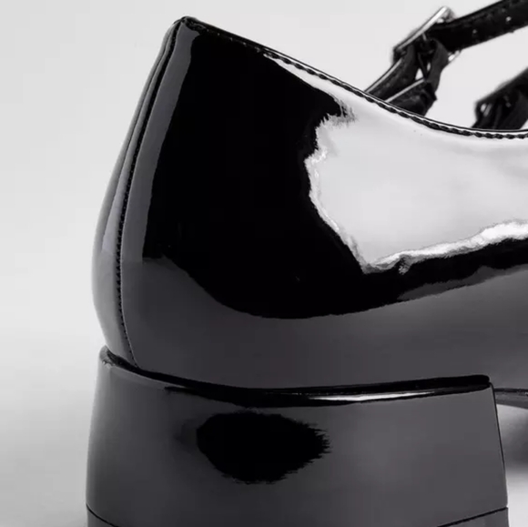 🆕⚡⚡🦇 Torrid NWT 8.5WW 9WW Square Toe Micro Heel Strappy Patent Shoes - Picture 6 of 6